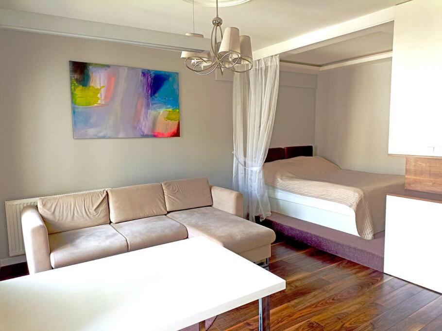 Mlynowa Centrum Apartamenty Luna Белосток Экстерьер фото
