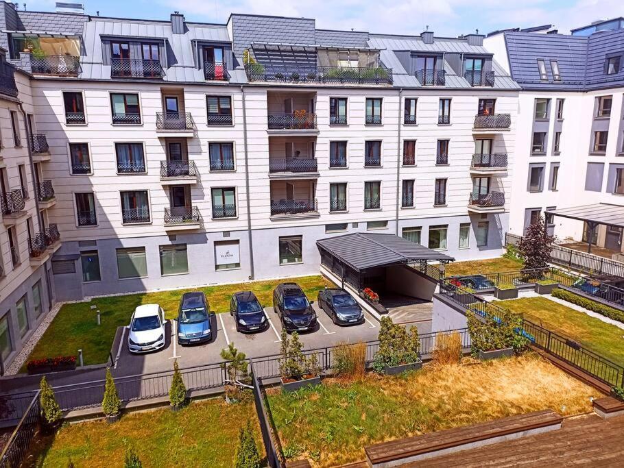 Mlynowa Centrum Apartamenty Luna Белосток Экстерьер фото